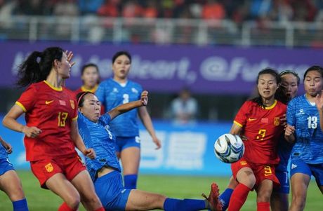 中国女足2-1皇家贝蒂斯女足，中国女足2-1逆转胜皇家贝蒂斯女足
